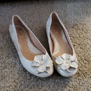 Nwot BOC metallic slip on